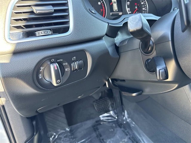 Used 2018 Audi Q3 2.0T Premium Plus w/ S Line Competition Package image 32