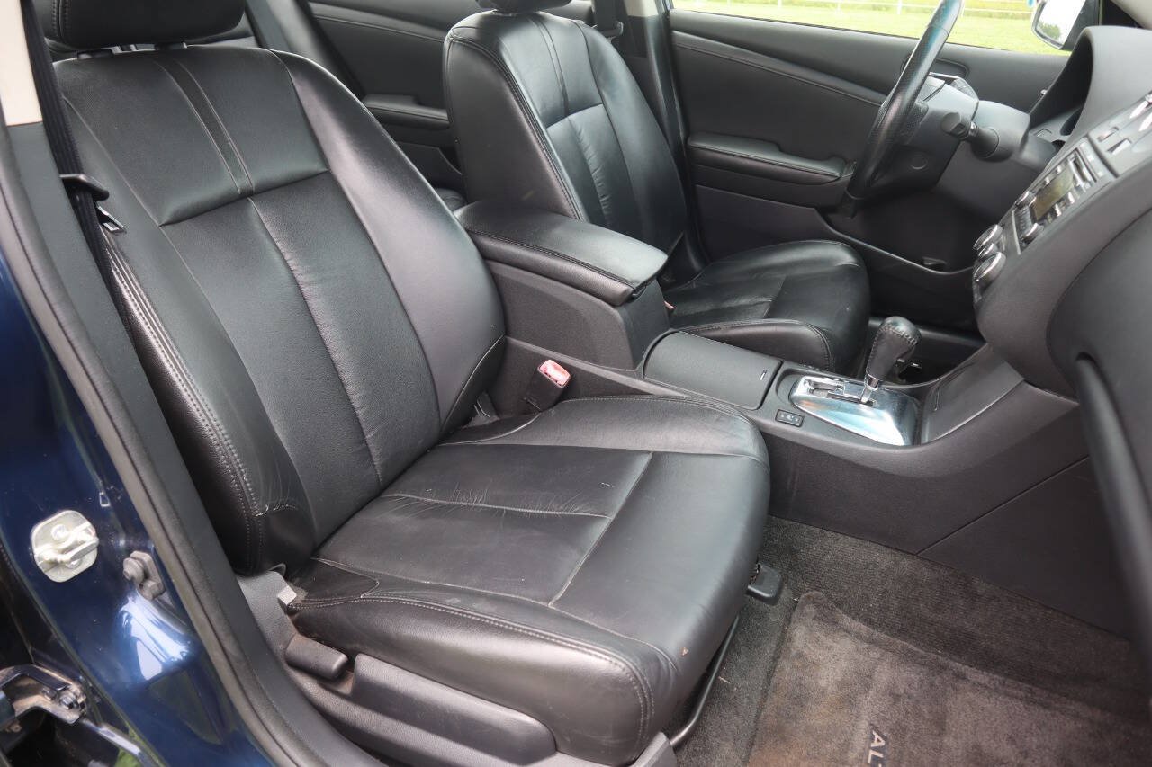Used 2012 Nissan Altima 2.5 SL w/ 2.5SL Pkg FWD image 6