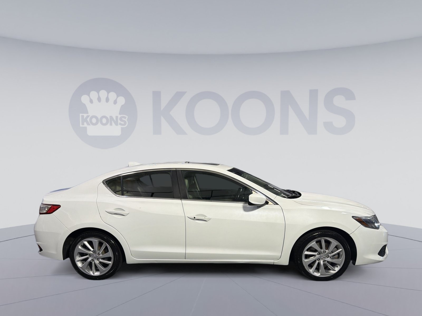Used 2017 Acura ILX FWD image 5
