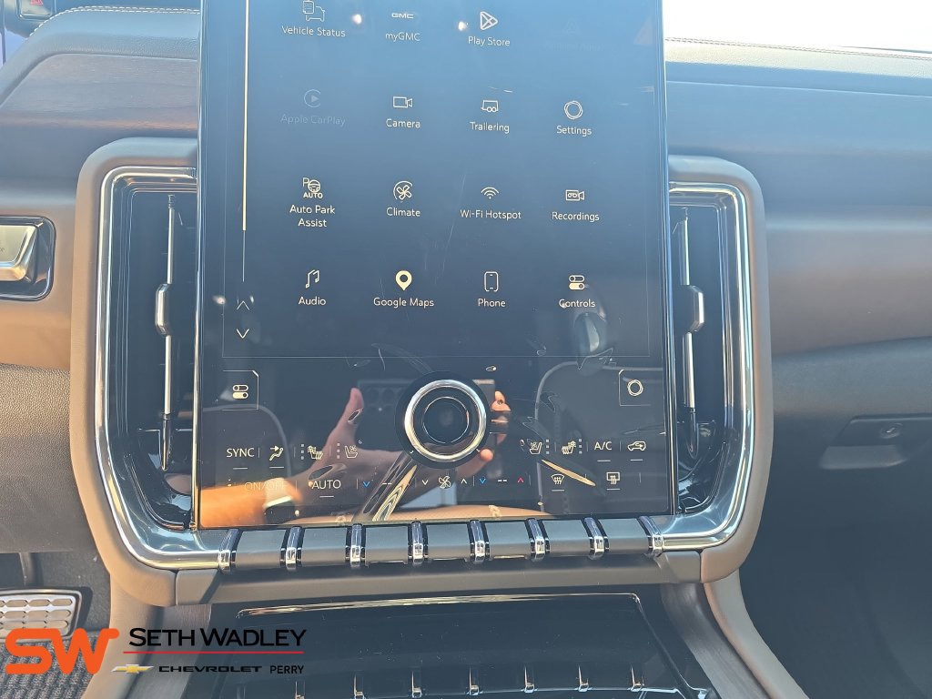 New 2026 GMC Yukon Denali Ultimate AWD/4WD image 25