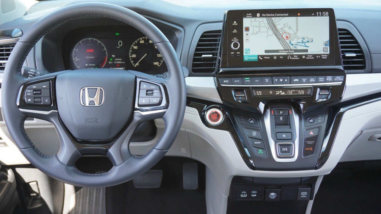Used 2025 Honda Odyssey Touring image 30