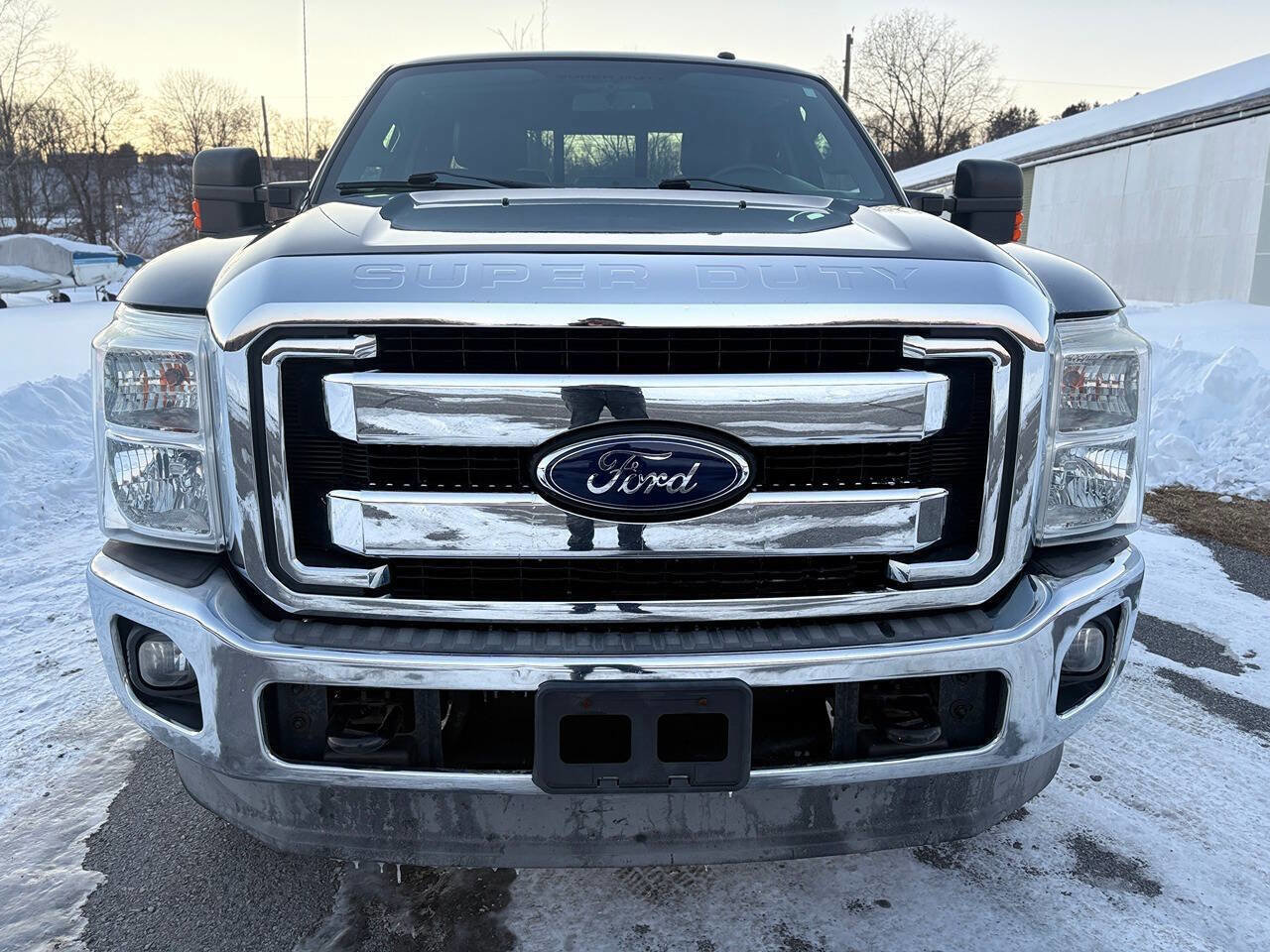 Used 2014 Ford F350 Lariat image 3