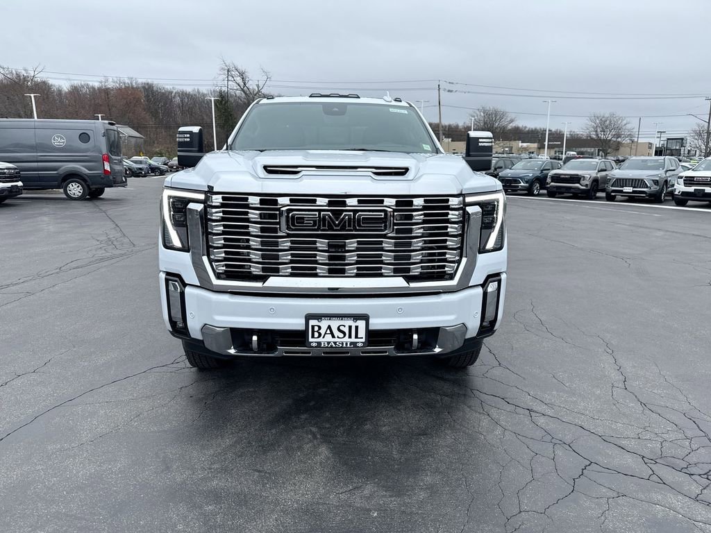 New 2026 GMC Sierra 3500 Denali w/ Denali Reserve Package image 3