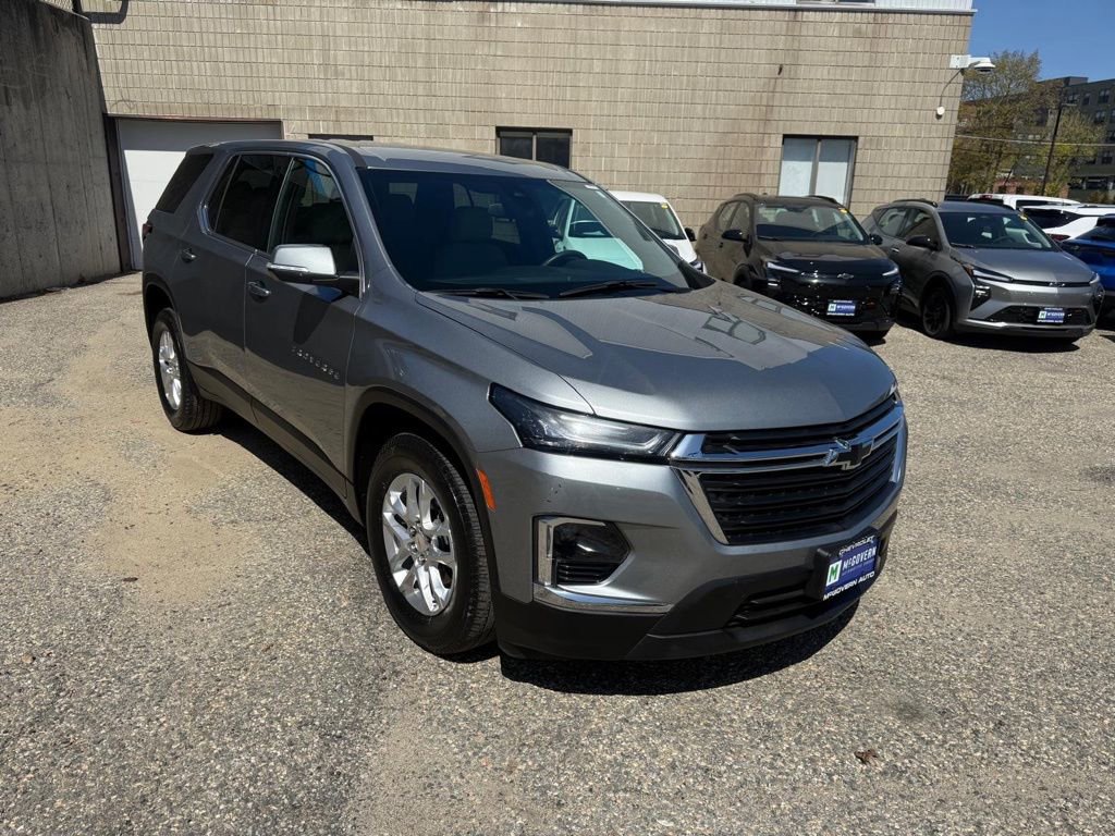 Used 2023 Chevrolet Traverse LS w/ Safety Package AWD/4WD image 8