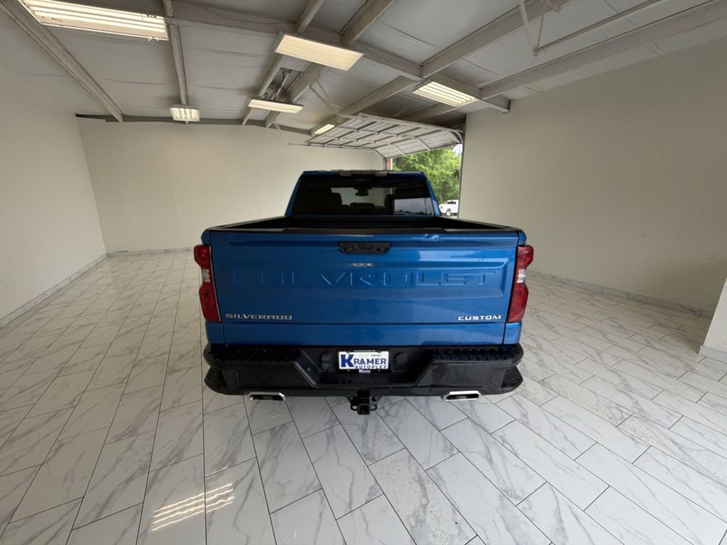 Used 2022 Chevrolet Silverado 1500 Custom Trail Boss AWD/4WD image 7