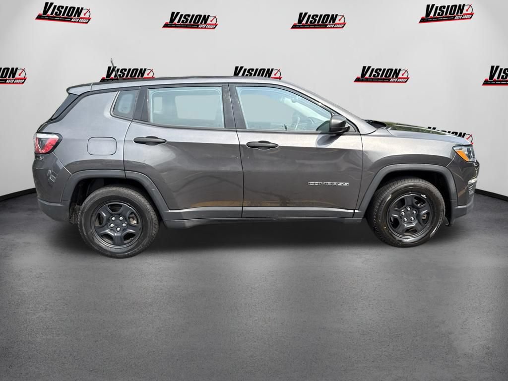 Used 2019 Jeep Compass Sport FWD image 4
