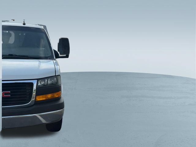 Used 2016 GMC Savana 3500 RWD image 28