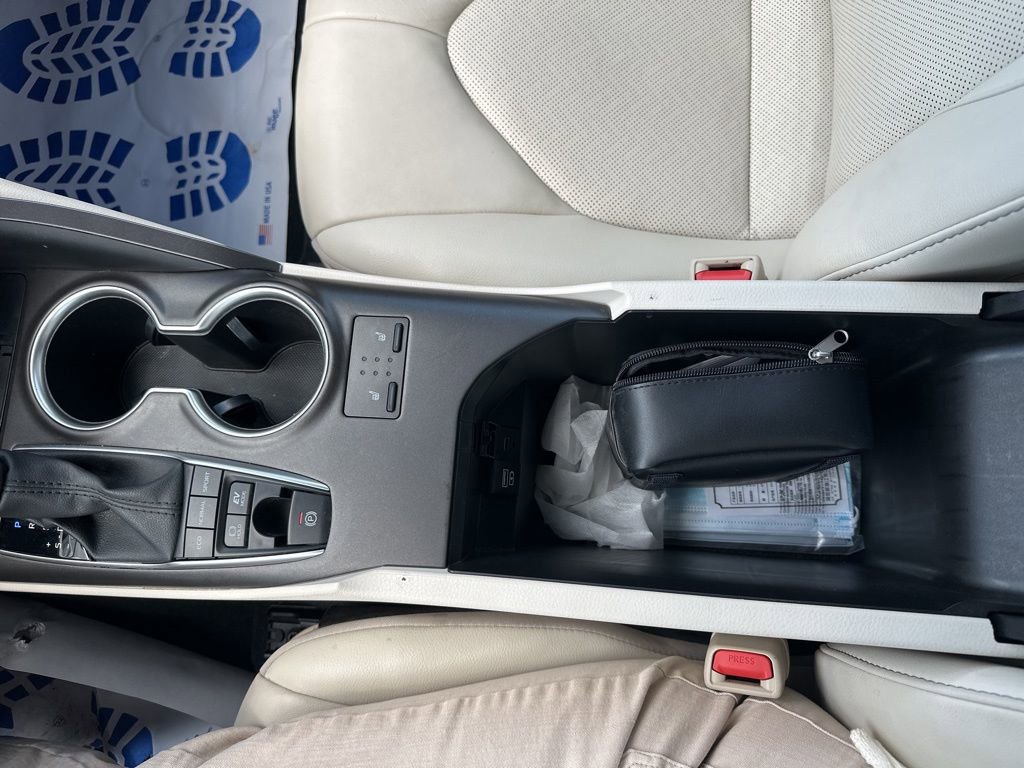 Used 2023 Toyota Camry XLE image 20