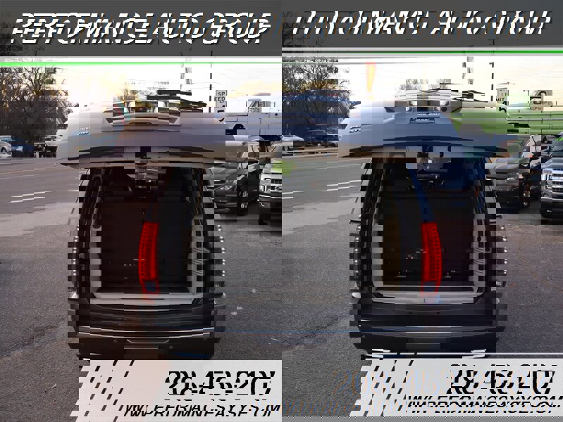 Used 2013 Cadillac Escalade Platinum image 12