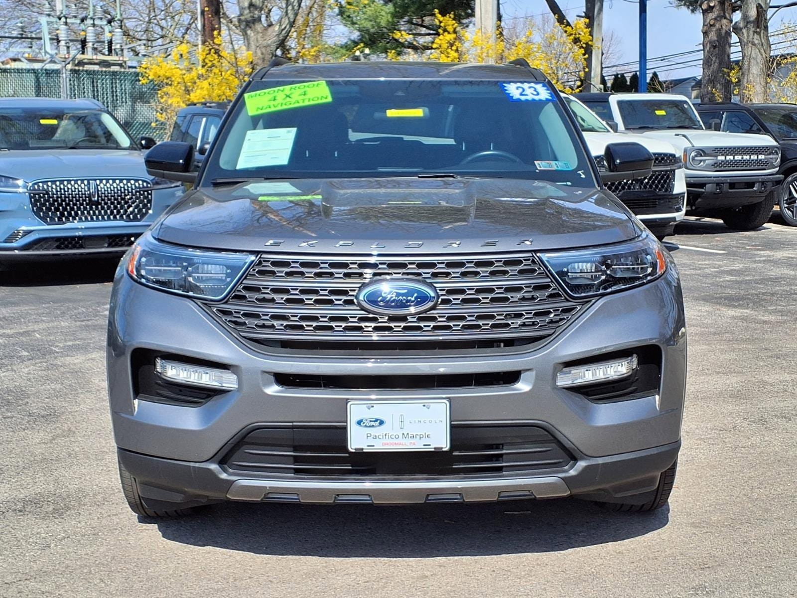Certified 2023 Ford Explorer XLT w/ Equipment Group 202A image 9