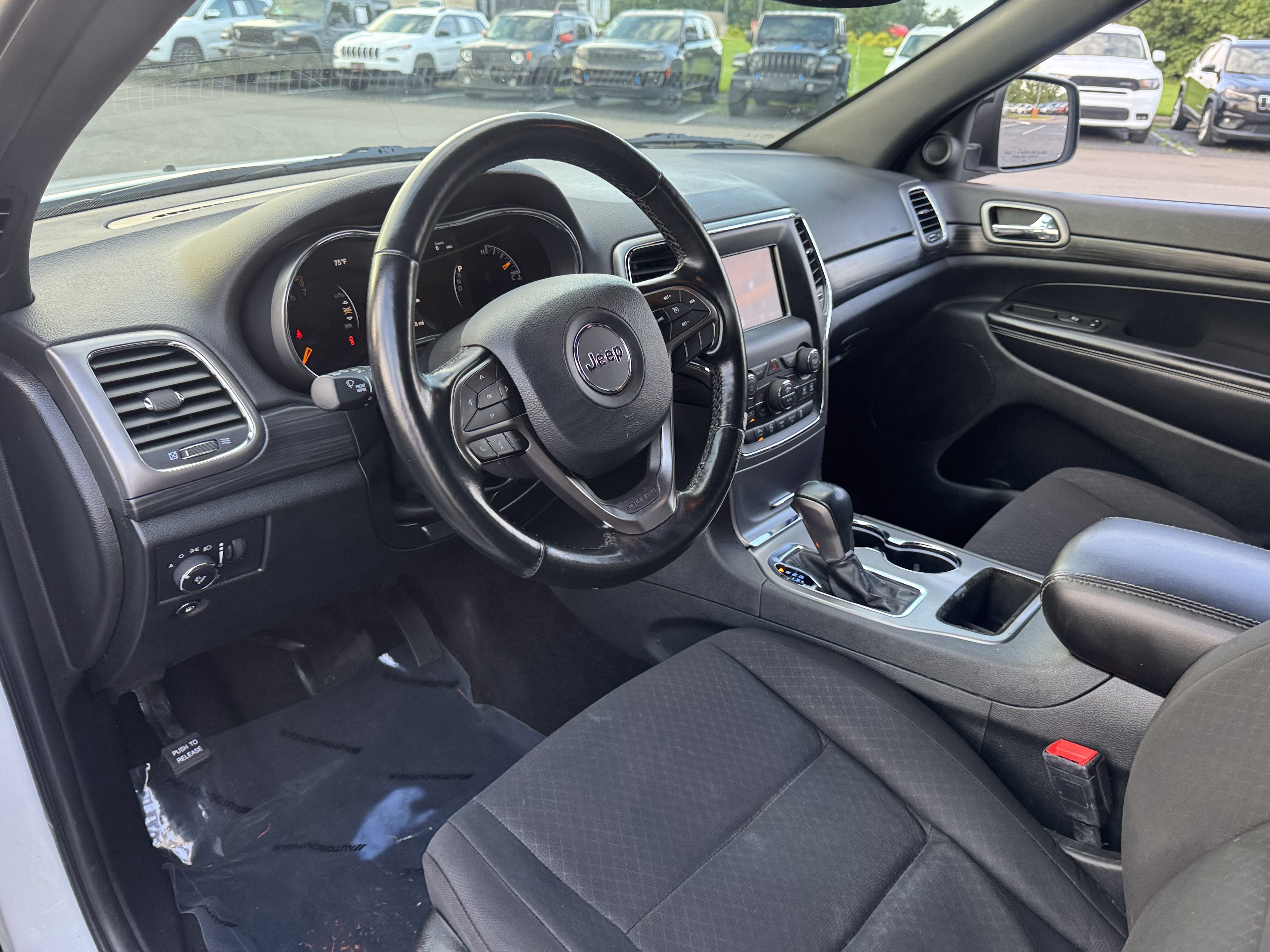 Used 2021 Jeep Grand Cherokee Freedom Edition AWD/4WD image 8