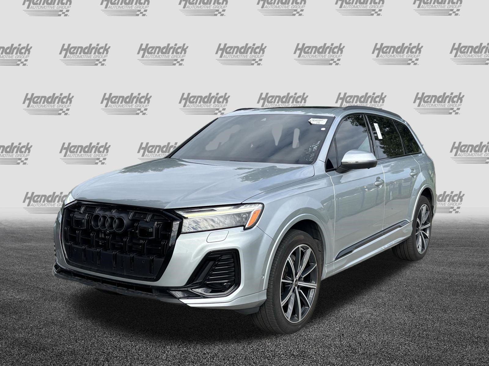 Used 2025 Audi Q7 2.0T Premium Plus w/ Premium Plus Package AWD/4WD image 5