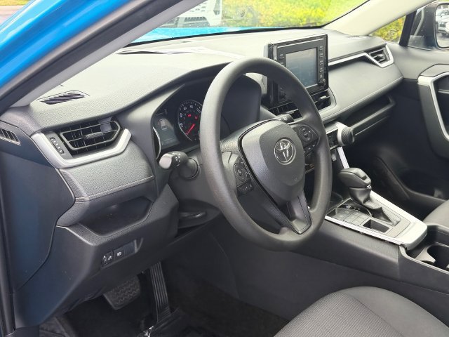 Certified 2019 Toyota RAV4 LE AWD/4WD image 12