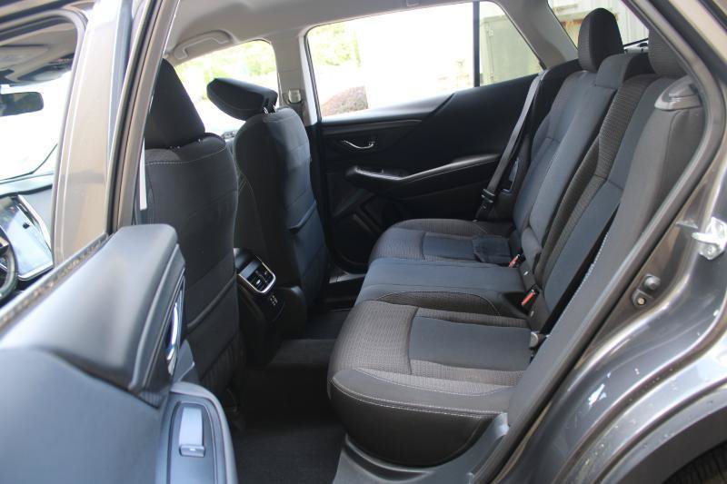 Used 2023 Subaru Outback Premium AWD/4WD image 11