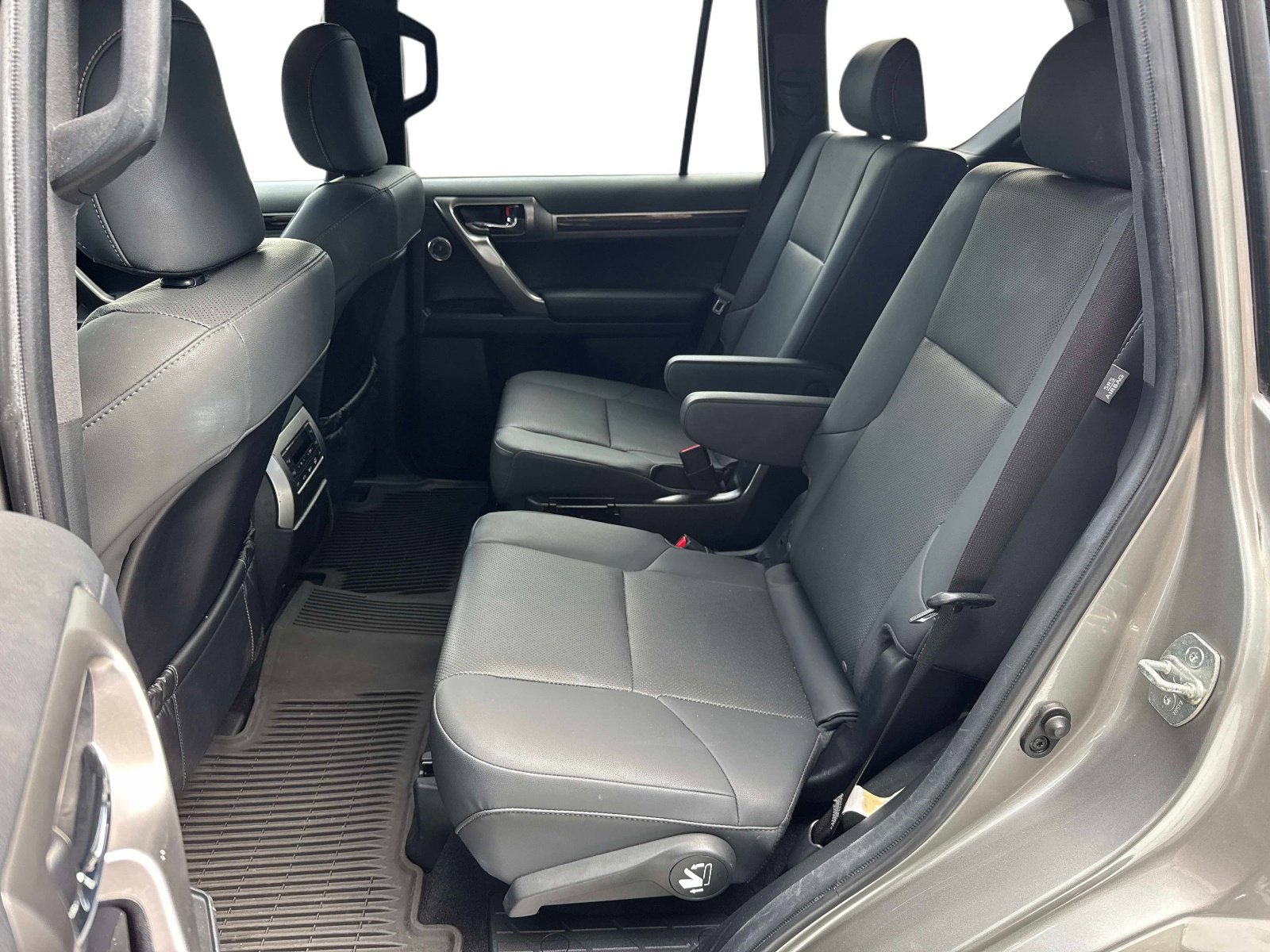Certified 2022 Lexus GX 460 Premium AWD/4WD image 13