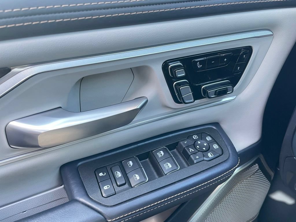 Certified 2025 RAM 1500 Tungsten w/ Off Road Group AWD/4WD image 23