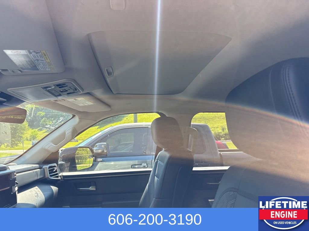 Used 2024 Toyota Sequoia 4WD image 17