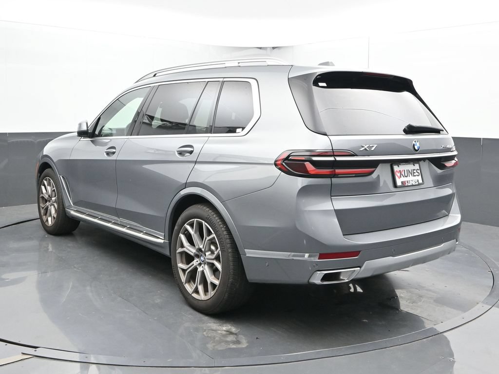 Used 2026 BMW X7 xDrive40i AWD/4WD image 10