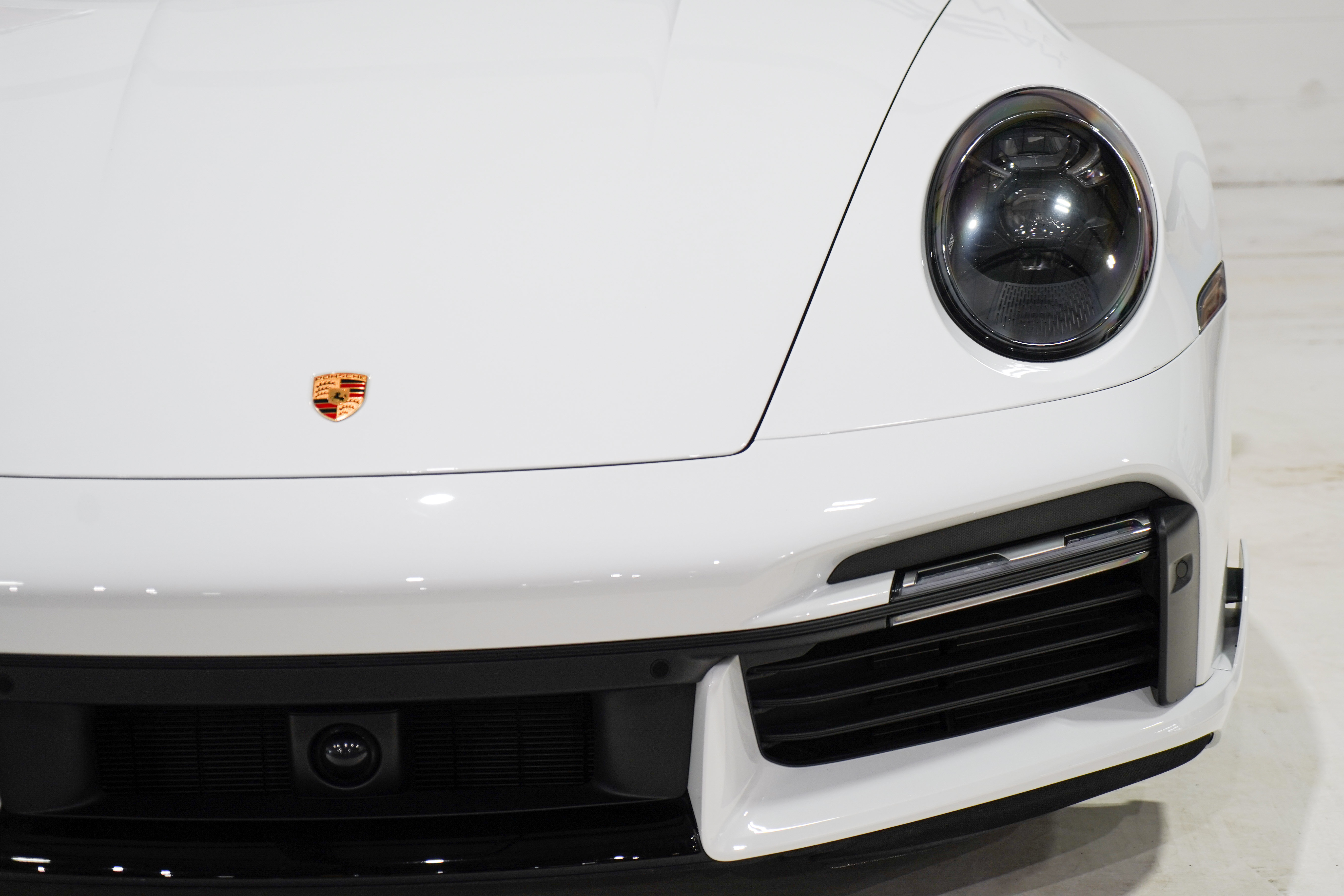 Used 2021 Porsche 911 Turbo S AWD/4WD image 27