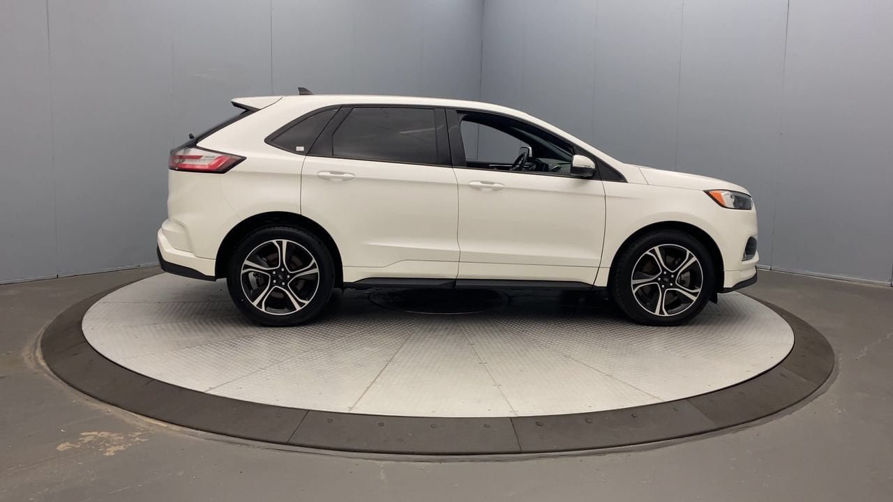 Used 2022 Ford Edge ST AWD/4WD image 6
