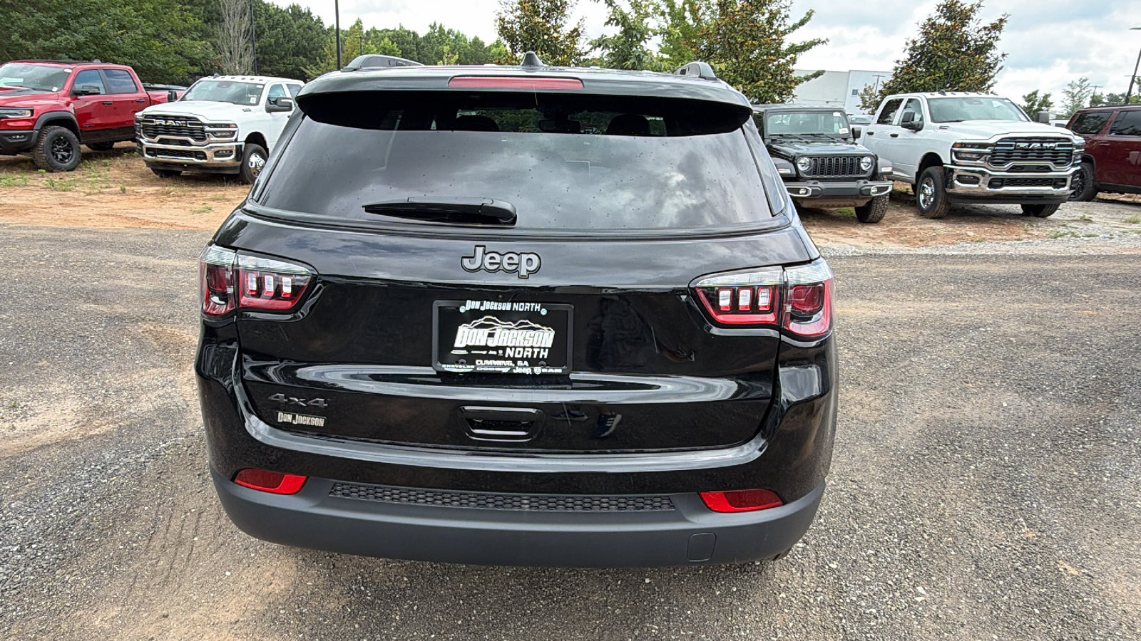 New 2026 Jeep Compass Latitude AWD/4WD image 9