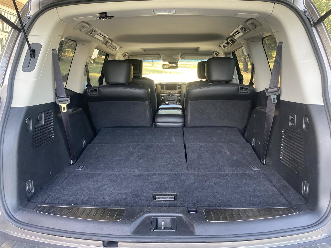 Used 2013 INFINITI QX56 4WD w/ Deluxe Touring Pkg image 30
