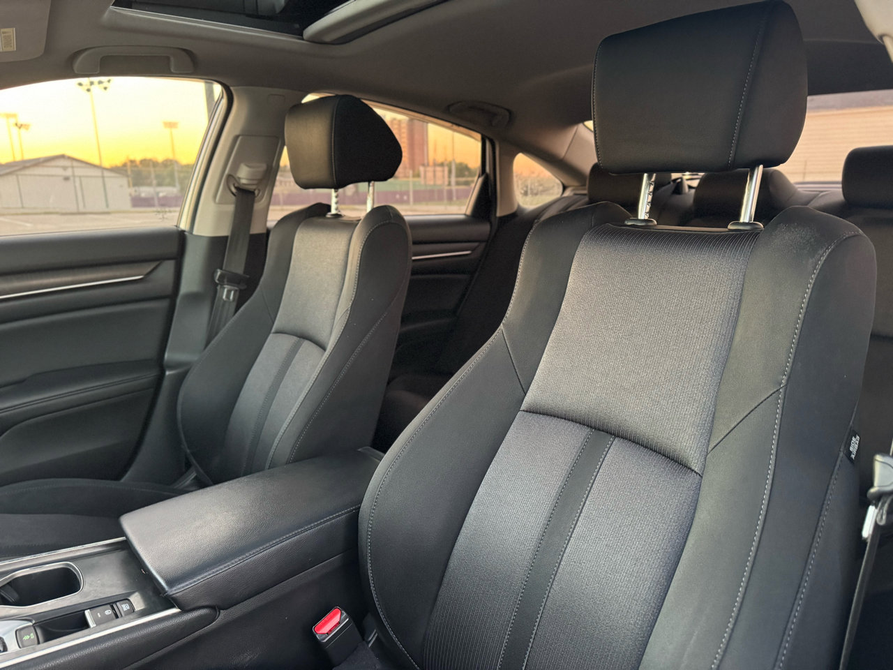 Used 2018 Honda Accord EX image 13