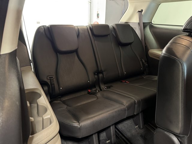 Used 2025 Kia Carnival image 19