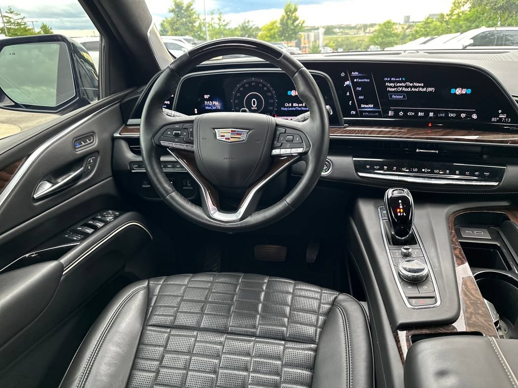 Used 2021 Cadillac Escalade Sport Platinum AWD/4WD image 29