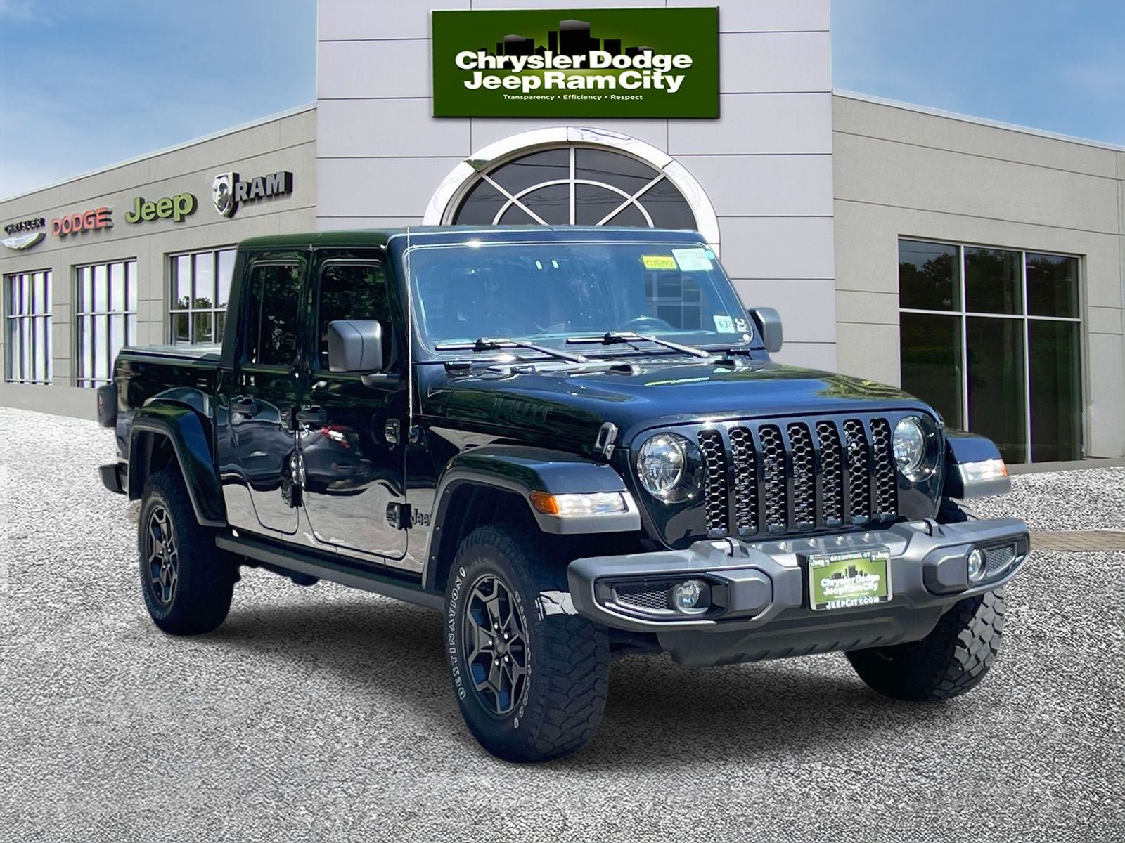 Used 2022 Jeep Gladiator Sport AWD/4WD image 4