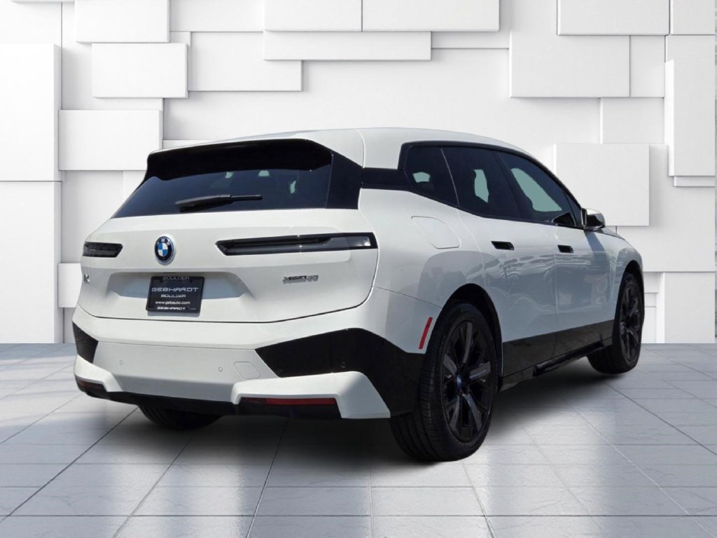 Certified 2024 BMW iX xDrive50 w/ Sport Package AWD/4WD image 8