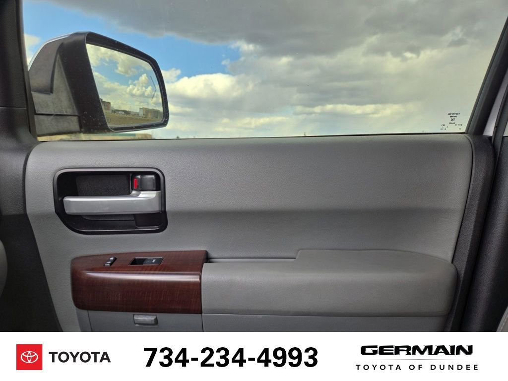 Used 2012 Toyota Sequoia Platinum image 30