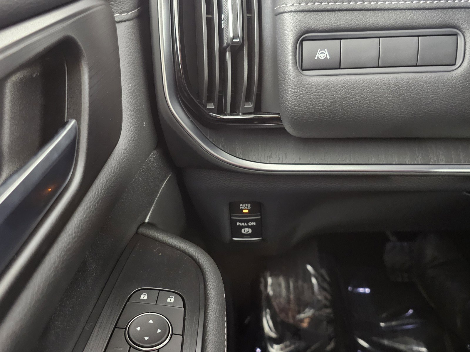 New 2026 Nissan Armada SV image 35