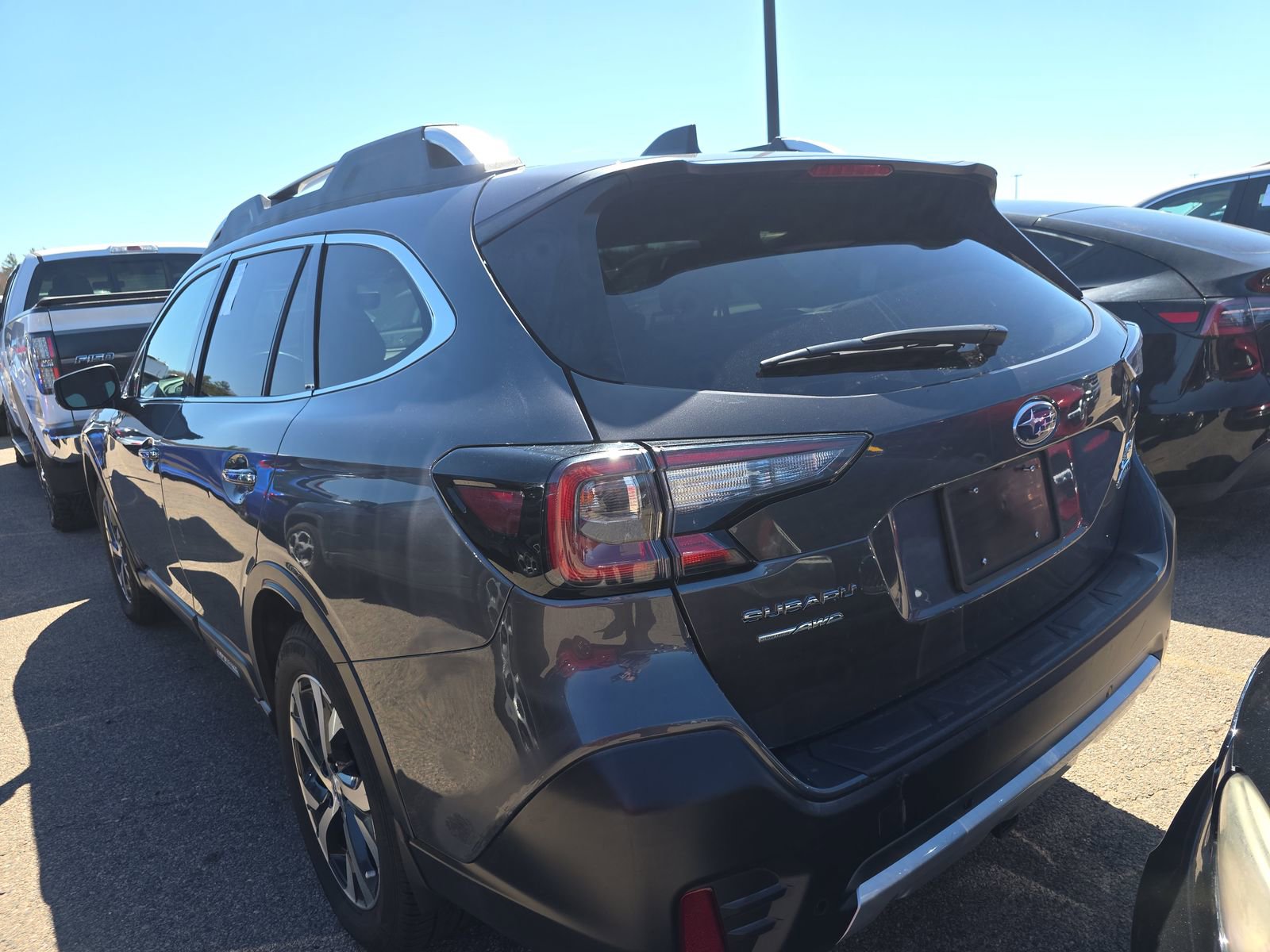 Used 2021 Subaru Outback Touring XT AWD/4WD image 8
