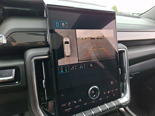 New 2026 GMC Yukon XL Elevation w/ Elevation Premium Package AWD/4WD image 14