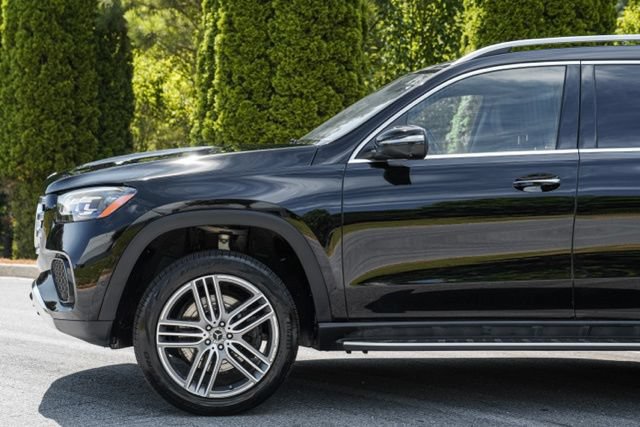 Used 2024 Mercedes-Benz GLS 450 4MATIC w/ Pinnacle Trim Package image 10