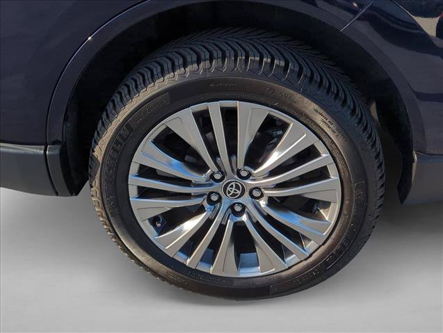 Certified 2024 Toyota Venza Limited AWD/4WD image 8