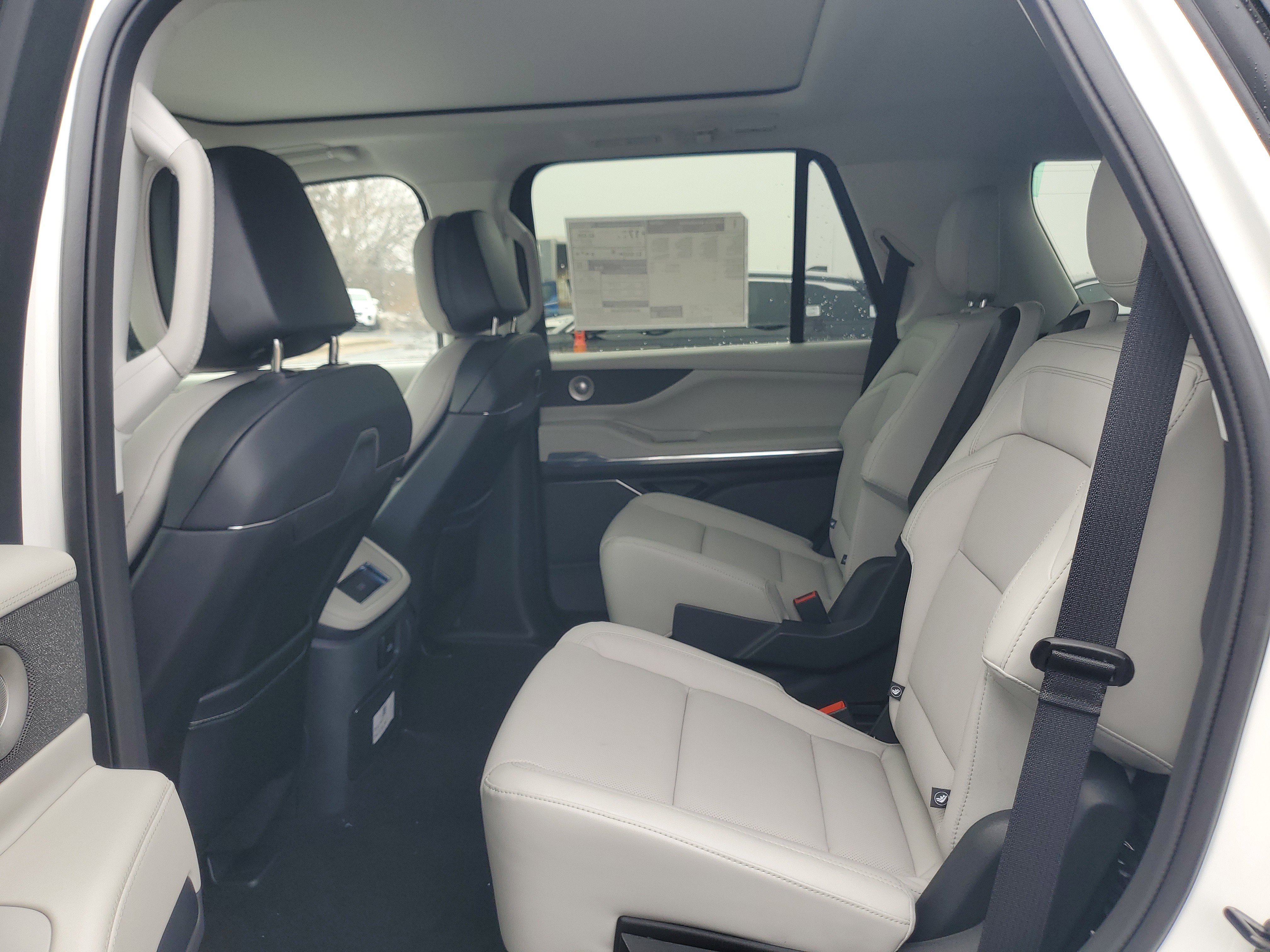 New 2026 Lincoln Navigator Reserve image 27