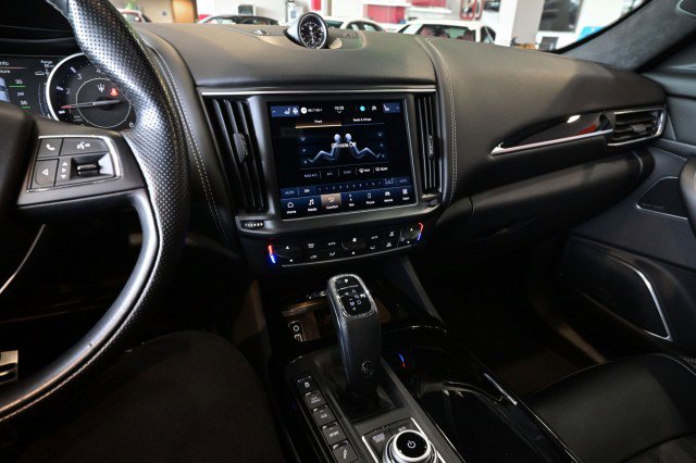 Used 2023 Maserati Levante Modena AWD/4WD image 38