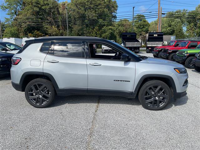 New 2026 Jeep Compass Limited image 4