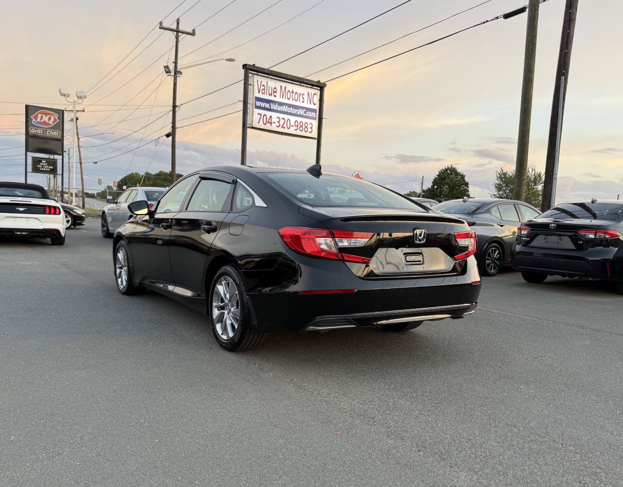 Used 2018 Honda Accord LX image 4