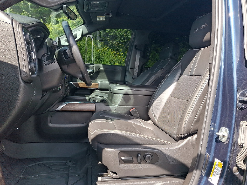 Used 2021 Chevrolet Silverado 1500 High Country w/ Technology Package AWD/4WD image 13