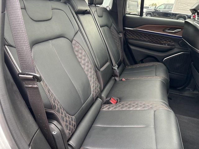 Used 2024 Jeep Grand Cherokee Summit image 21