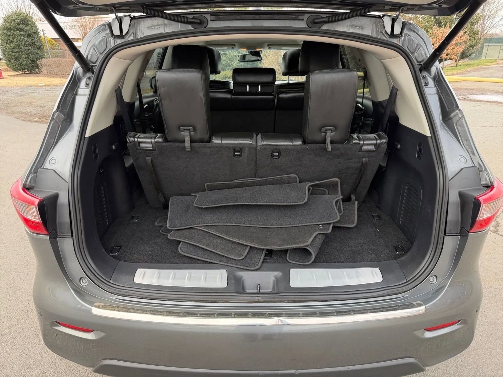 Used 2015 INFINITI QX60 AWD w/ Premium Plus Package image 16