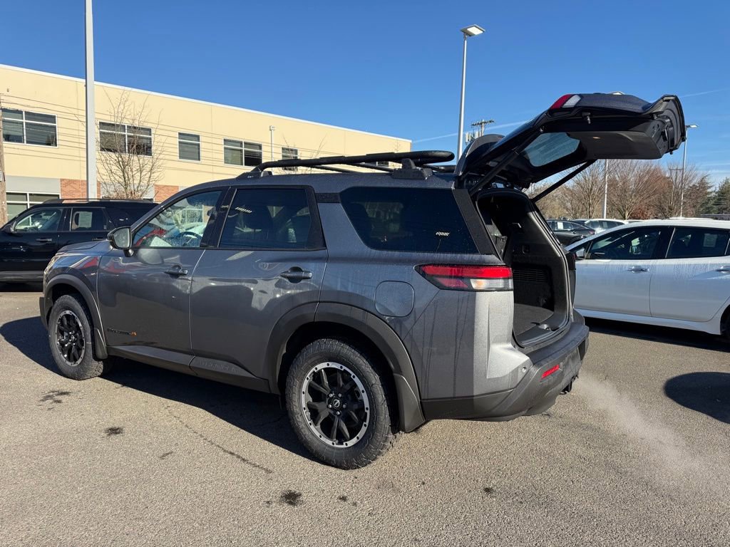 New 2025 Nissan Pathfinder Rock Creek image 13