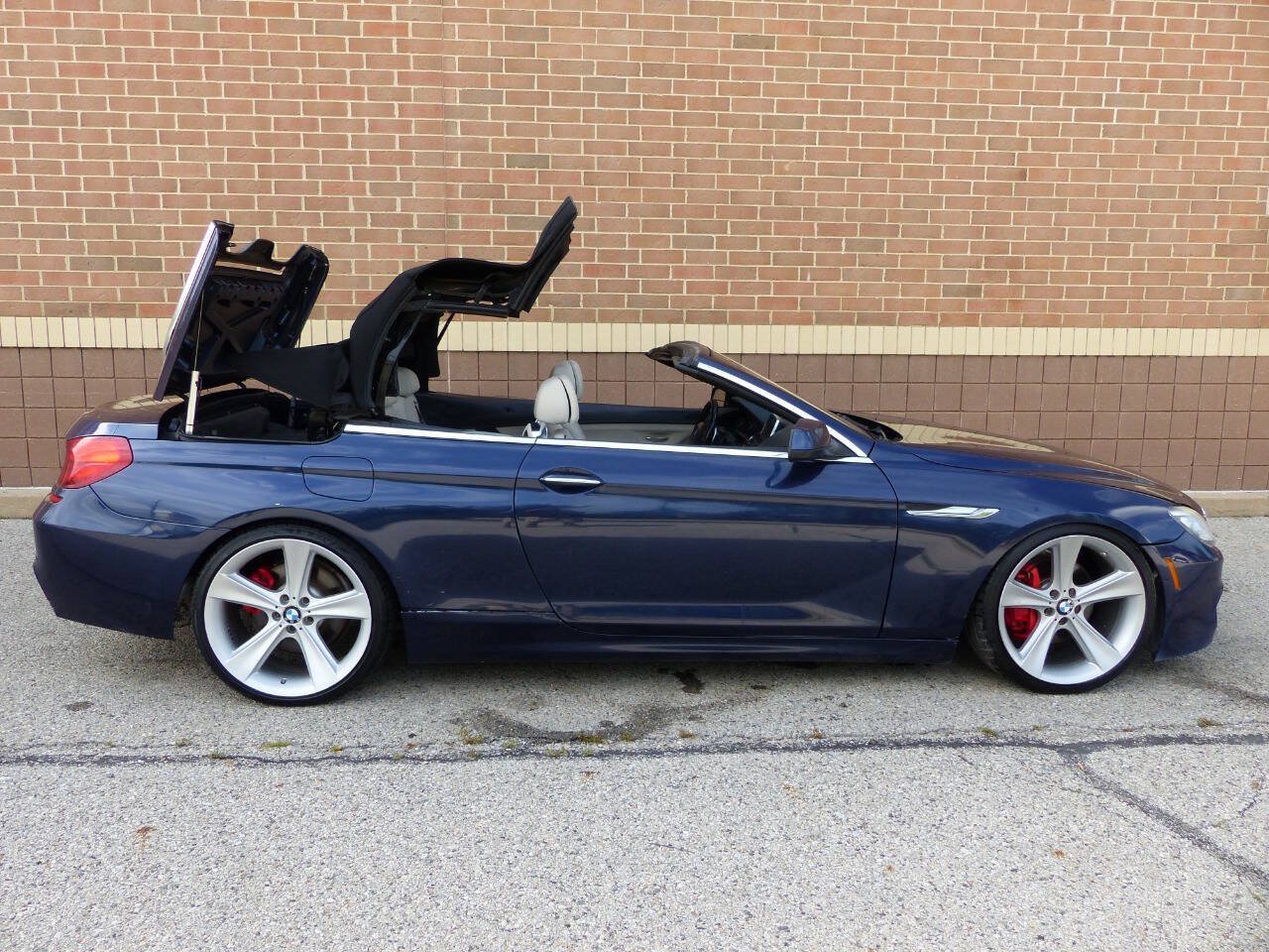 Used 2012 BMW 650i Convertible RWD image 39