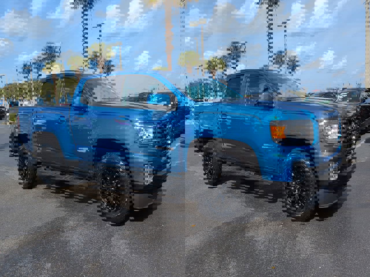 Used 2022 GMC Canyon Elevation w/ Elevation Premium Package image 2