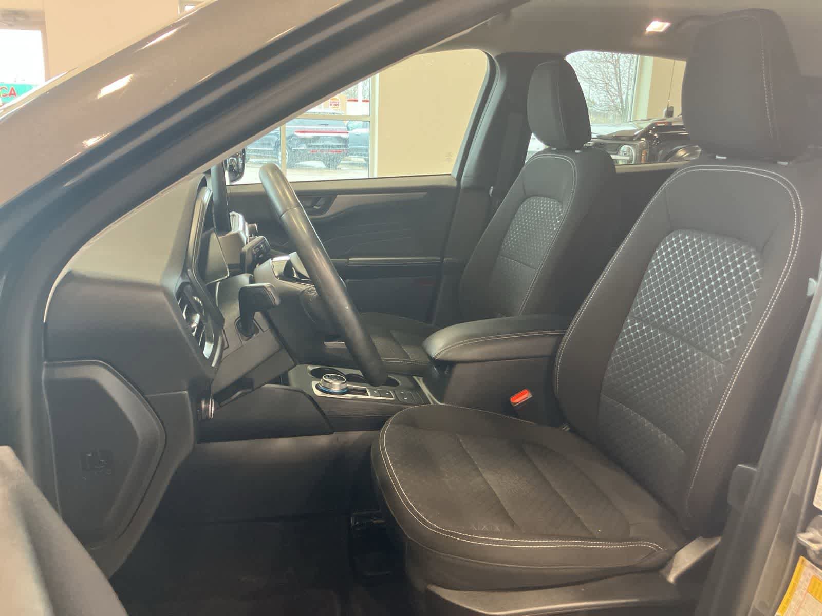 Used 2023 Ford Escape Active AWD/4WD image 10