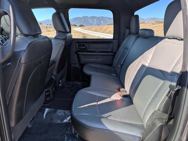 Used 2024 RAM 2500 Tradesman w/ Chrome Appearance Group AWD/4WD image 16