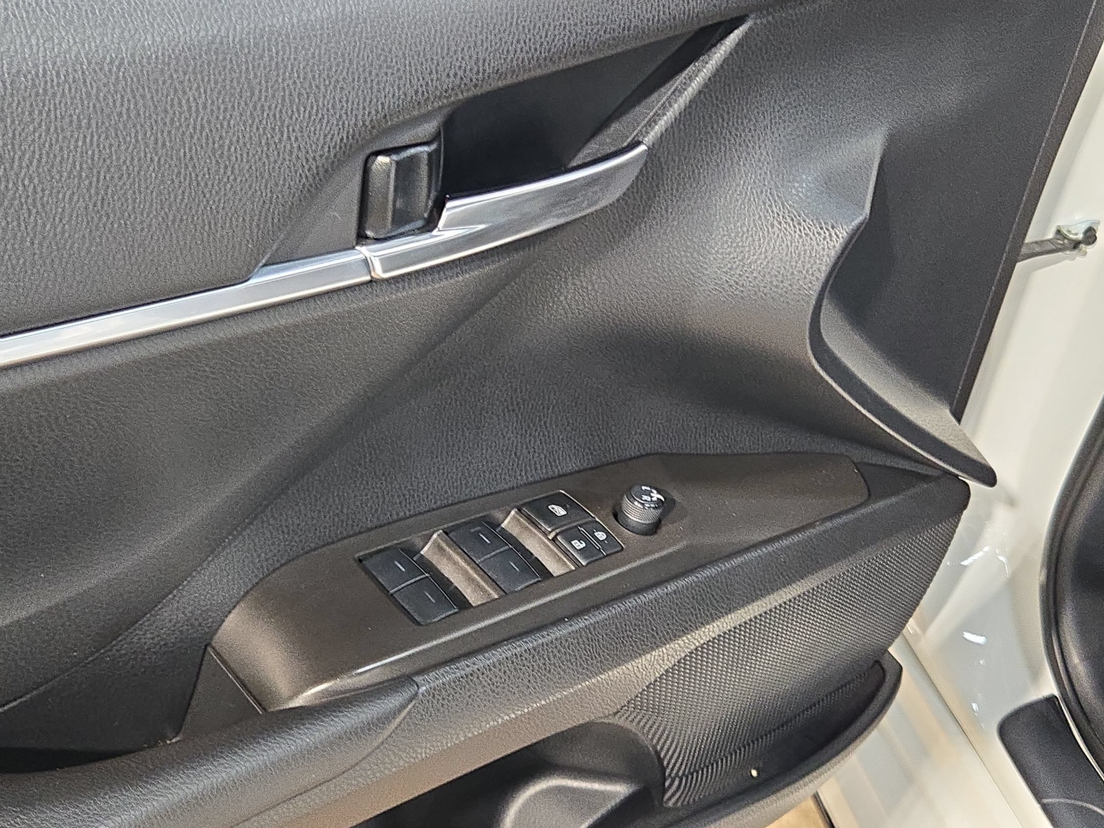 Used 2023 Toyota Camry SE FWD image 21